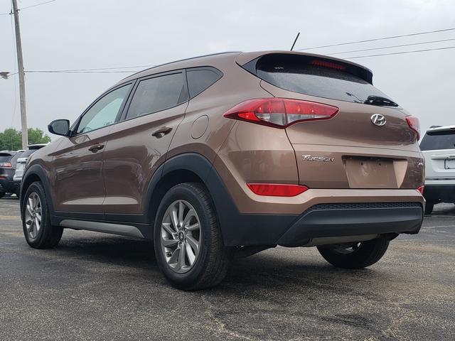 2017 Hyundai Tucson SE - 4
