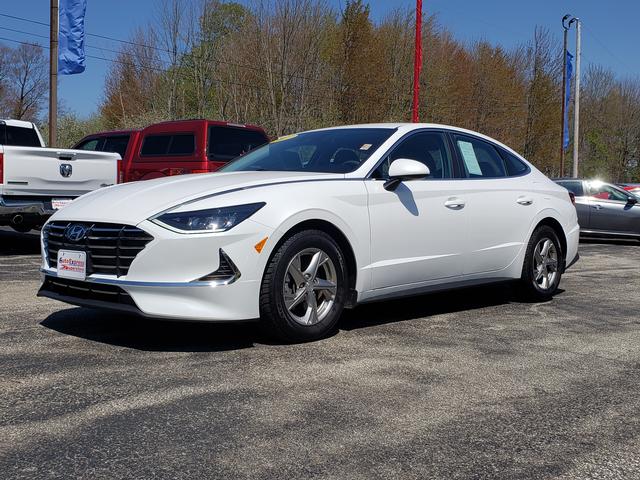 2022 Hyundai Sonata SE Quartz White at Braxton Motor Co