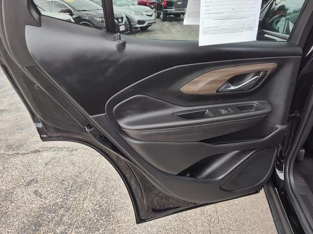 2022 GMC Terrain photo 15 of 28
