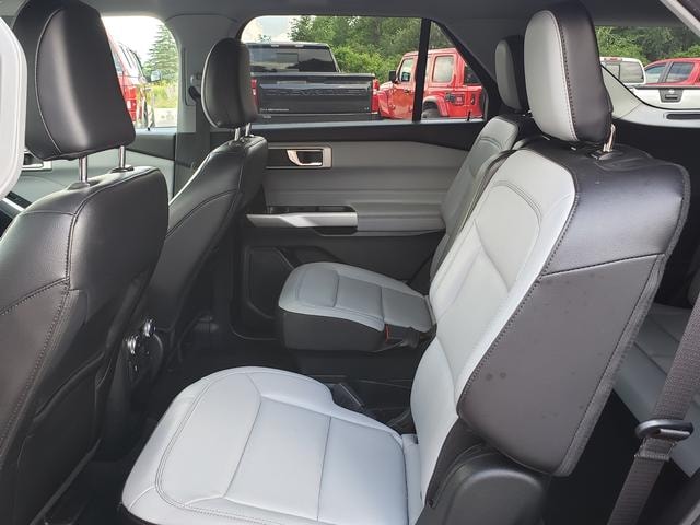 2021 Ford Explorer XLT Rapid Red Tinted at Town & Country Ford