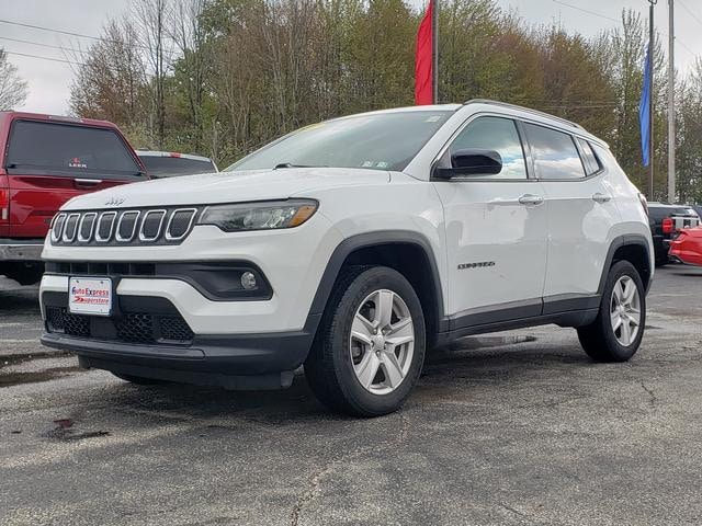 2022 Jeep Compass Latitude Bright White at Auto Express Rt. 8