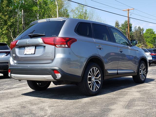 2016 Mitsubishi Outlander SE Cool Silver at Solomon Chevrolet