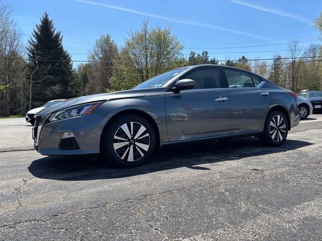 2022 Nissan Altima 2.5 SV - 2