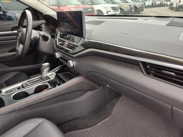 2023 Nissan Altima photo 18 of 28