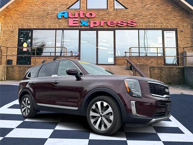 2022 Kia Telluride S Sangria at Nick Chevrolet