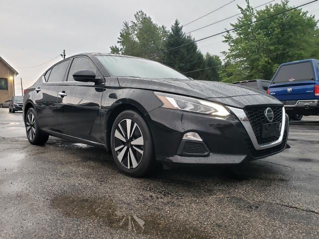 2021 Nissan Altima 2.5 SV Super Black at Auto Estates