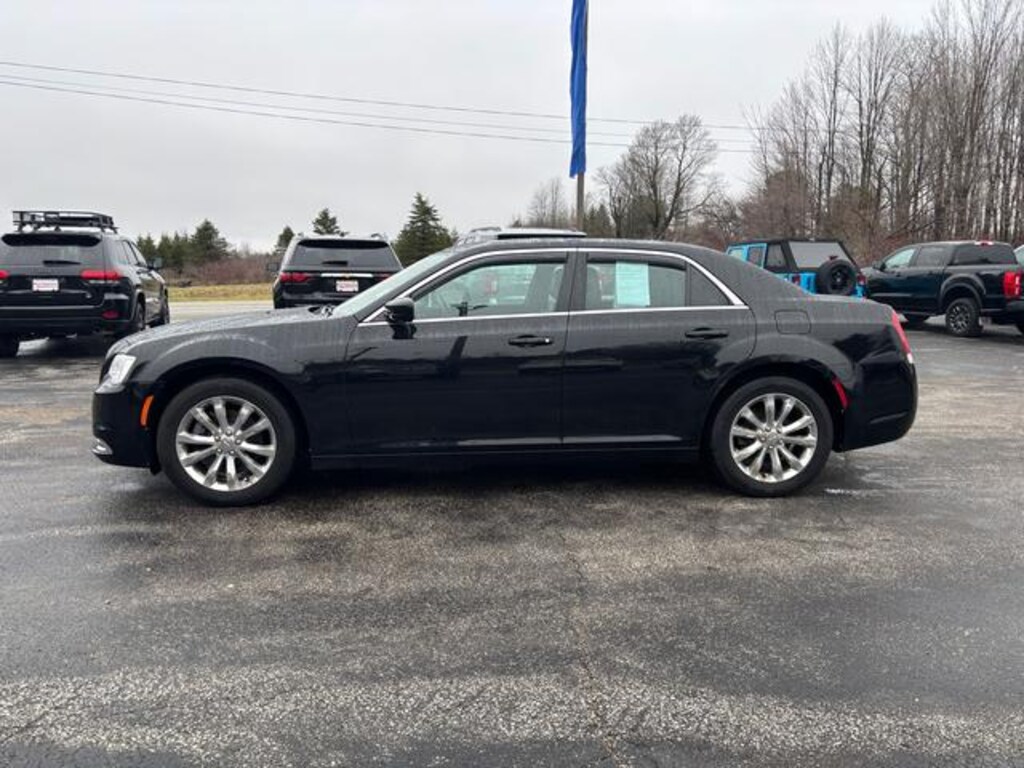 Used 2017 Chrysler 300 Limited Sedan