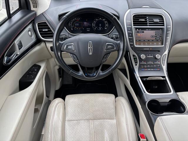 2016 Lincoln MKX  Confidential White 3C (Tri-Coat) at Solomon Chevrolet