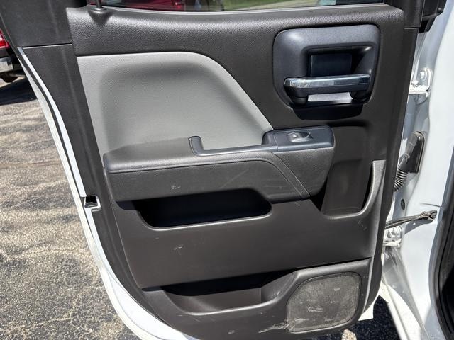 2018 Chevrolet Silverado 1500 WT - 11