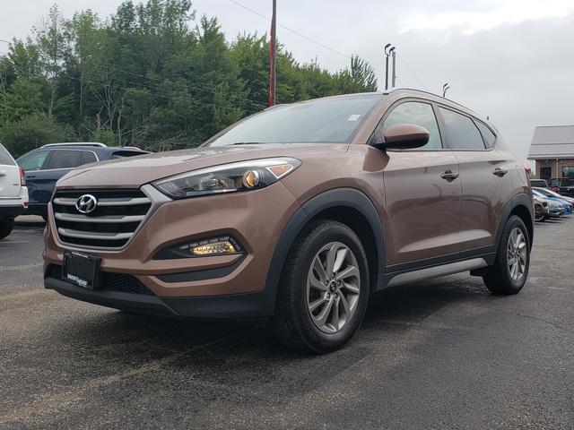 2017 Hyundai Tucson SE - 2