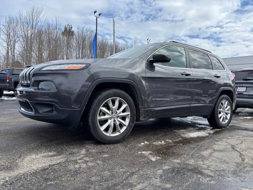 Used 2015 Jeep Cherokee Limited 4x4 SUV