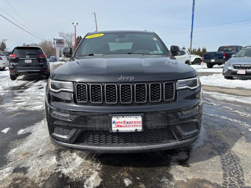 Used 2019 Jeep Grand Cherokee Limited SUV
