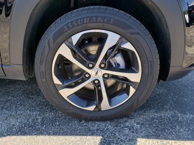 2025 Chevrolet Trax 1RS Mosaic Black at Spitzer Autoworld Chevy Buick GMC Cadillac