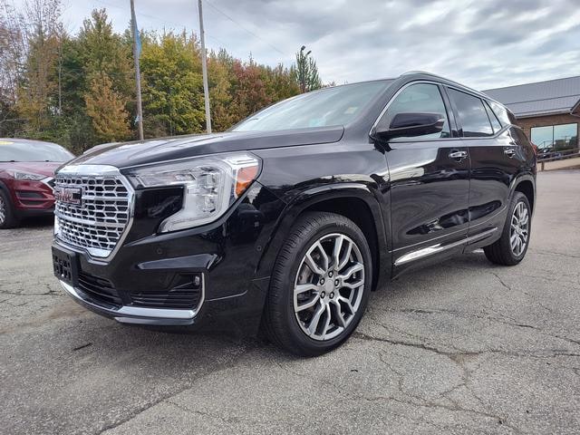 2022 GMC Terrain photo 3 of 28