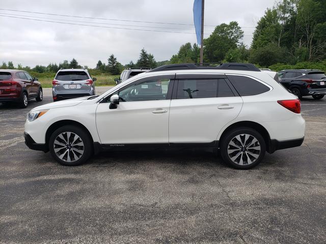 2017 Subaru Outback 3.6R Limited with - 3