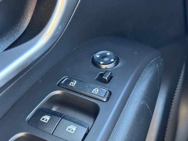 2023 Hyundai Tucson SEL Shimmering Silver at Nick Chevrolet