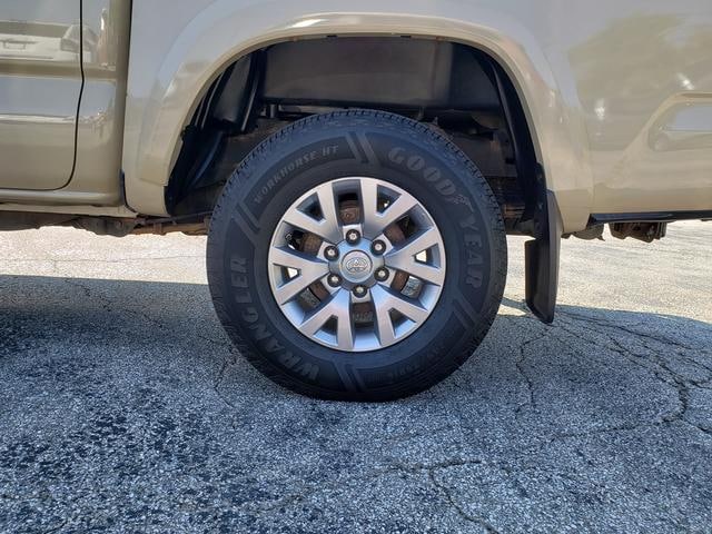 2018 Toyota Tacoma - 9