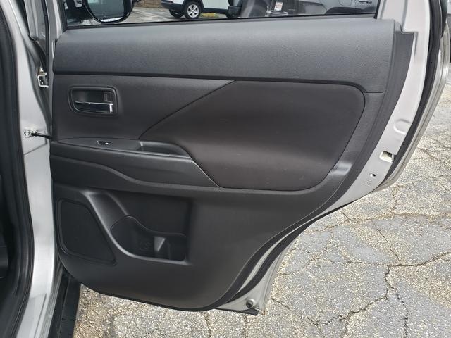 2018 Mitsubishi Outlander ES Alloy Silver at New Motors