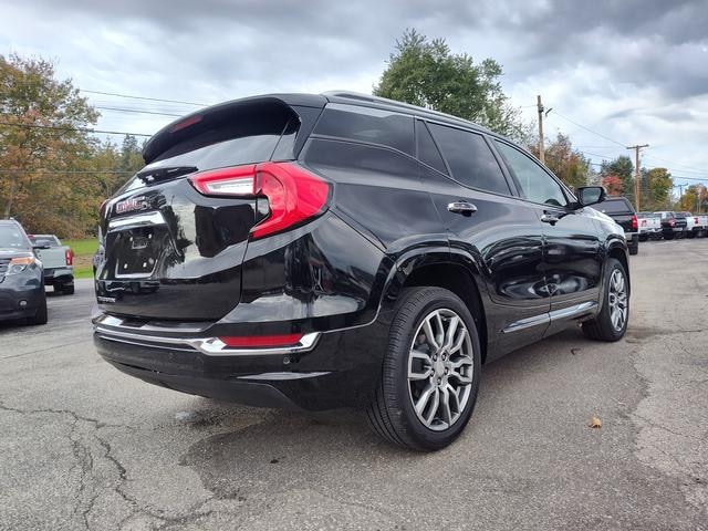 2022 GMC Terrain photo 7 of 28
