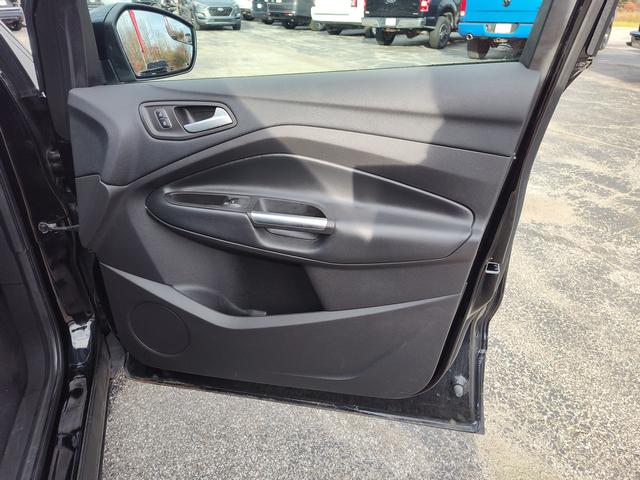 2018 Ford Escape photo 21 of 27