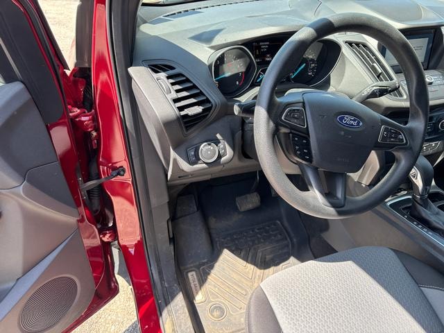 2019 Ford Escape SE Ruby Red Tinted at Premiere Auto Sales