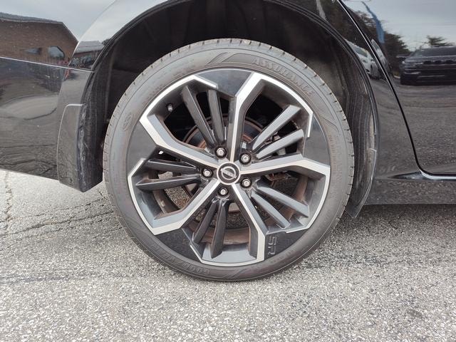 2023 Nissan Altima photo 10 of 28