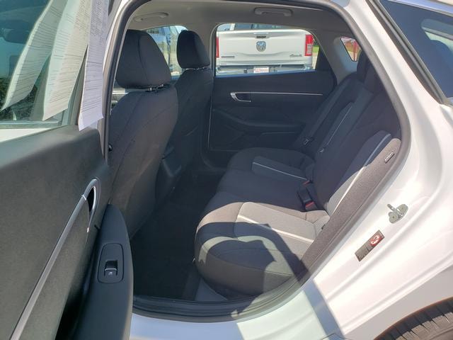 2022 Hyundai Sonata SE Quartz White at Braxton Motor Co