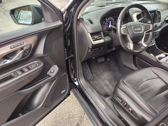 2022 GMC Terrain photo 12 of 28
