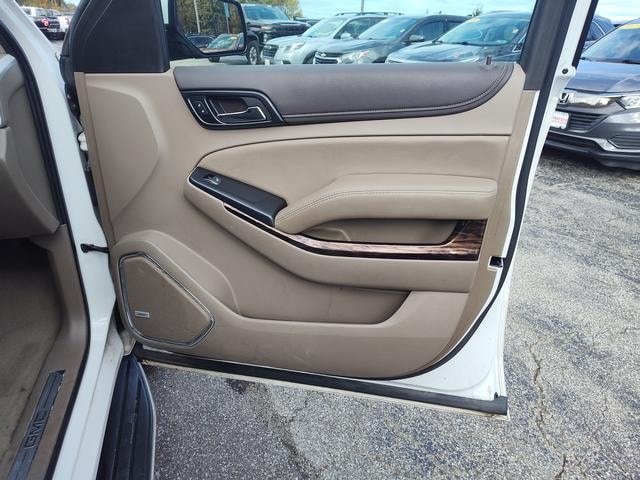 2019 GMC Yukon XL photo 21 of 28