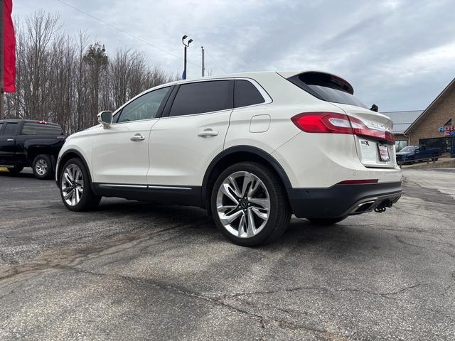 2016 Lincoln MKX  Confidential White 3C (Tri-Coat) at Solomon Chevrolet