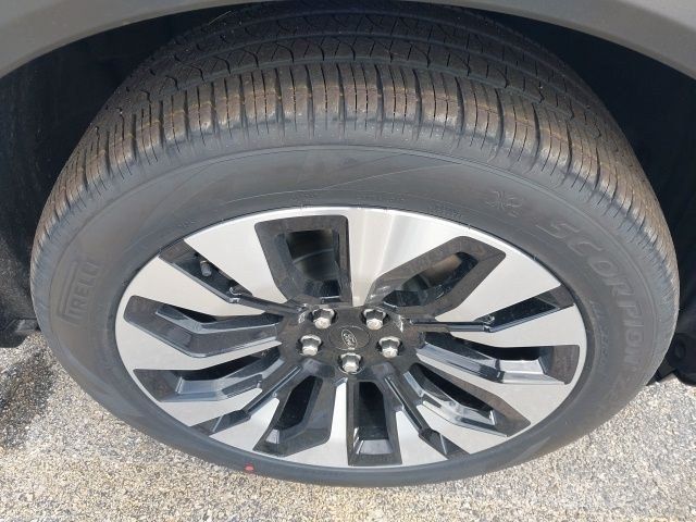 2026 Ford Explorer Platinum - Photo 11