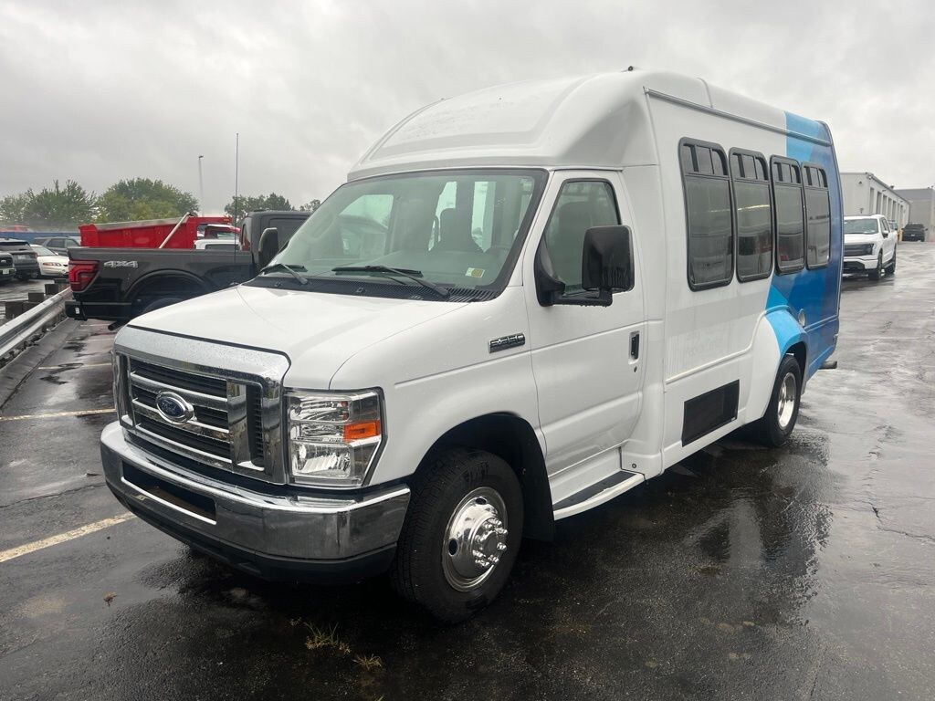 Certified 2018 Ford E-350 Cutaway Base Truck