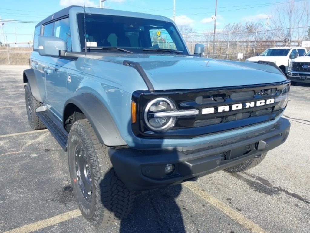 New 2025 Ford Bronco Outer Banks SUV