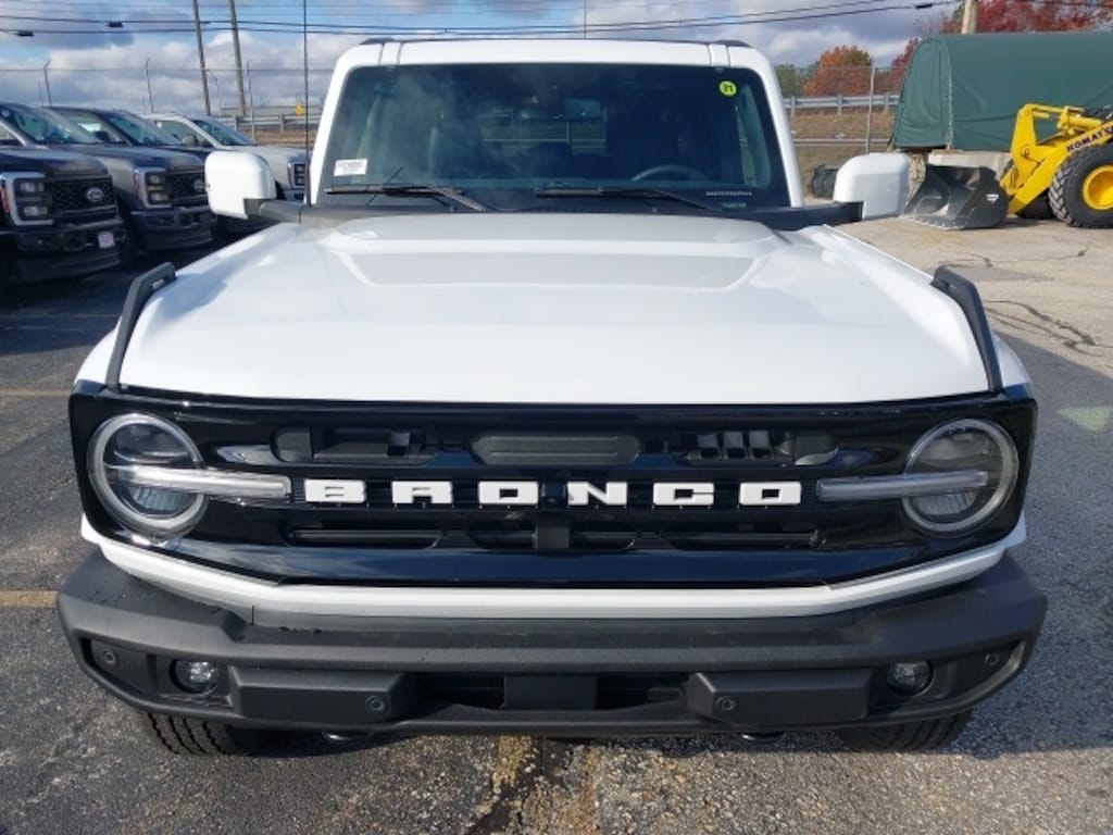 New 2025 Ford Bronco Outer Banks SUV