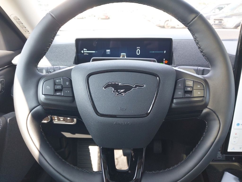 2026 Ford Mustang Mach-E Premium - Photo 18