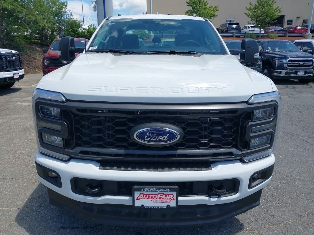 New 2026 Ford F-350 Truck Crew Cab