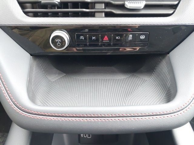 2026 Ford Explorer ST - Photo 23