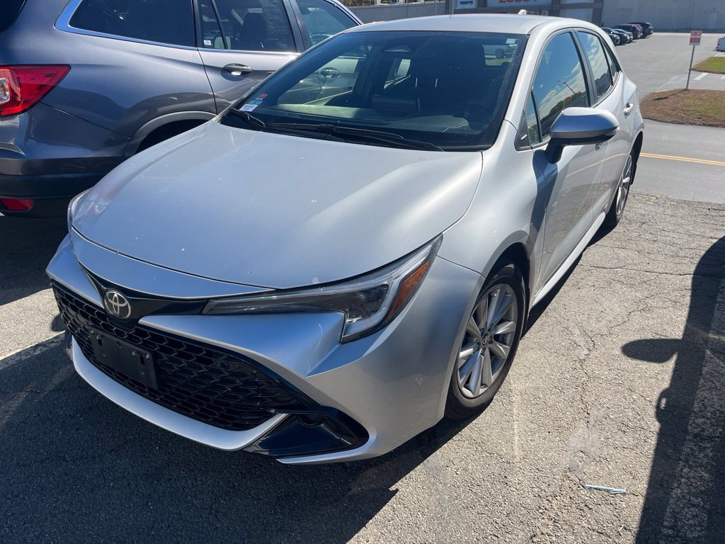 Certified 2025 Toyota Corolla Hatchback SE Hatchback
