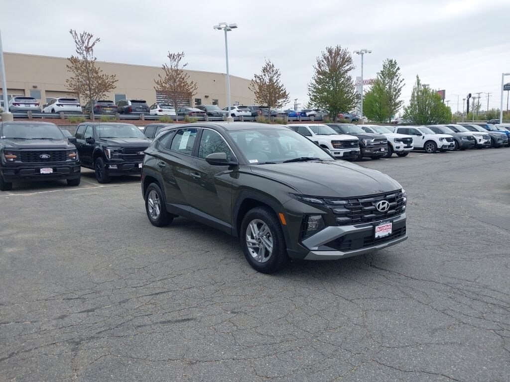 Certified 2025 Hyundai Tucson SE SUV