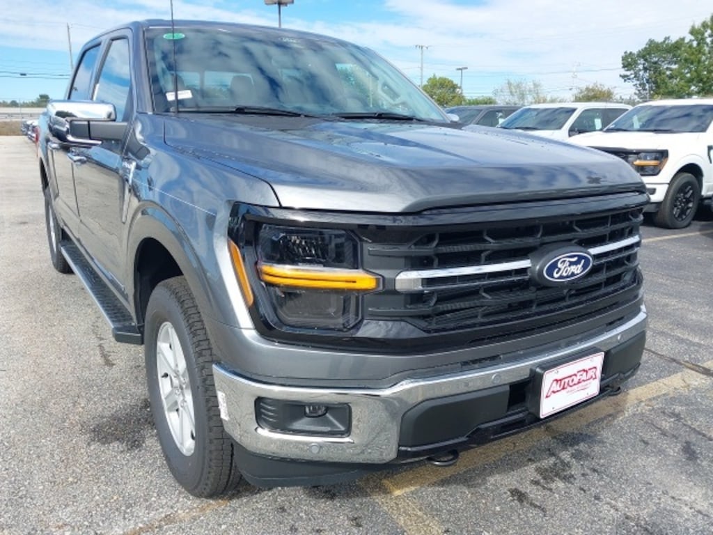 New 2025 Ford F-150 XLT Truck SuperCrew Cab