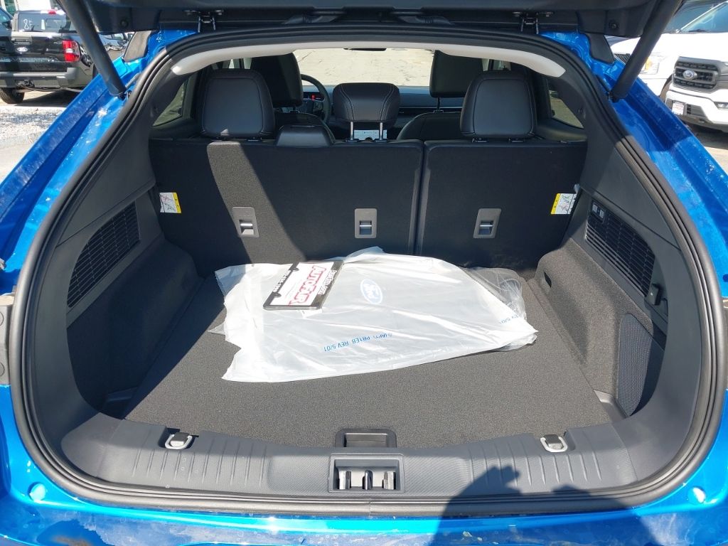 2026 Ford Mustang Mach-E Premium - Photo 25