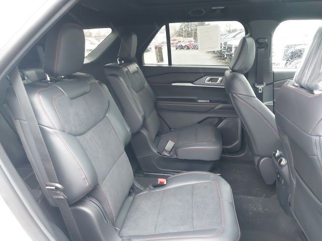 2026 Ford Explorer ST - Photo 26