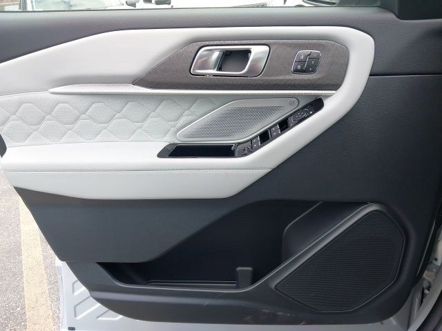 2026 Ford Explorer Platinum - Photo 15