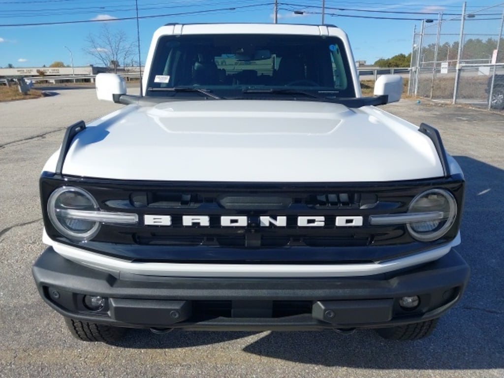 New 2025 Ford Bronco Outer Banks SUV