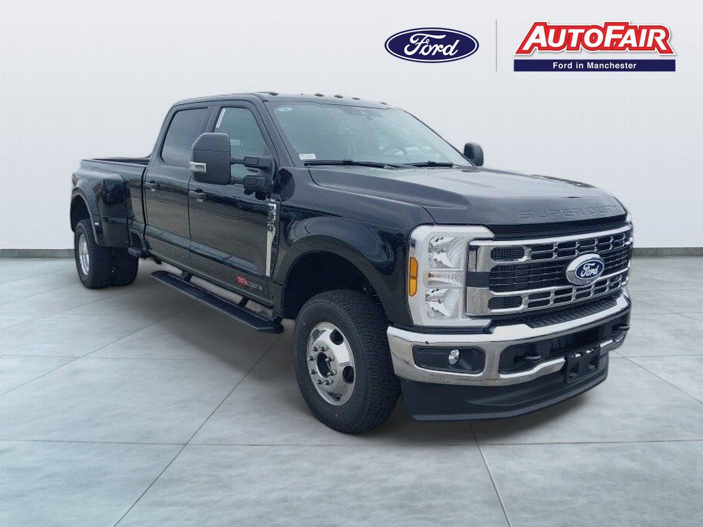 New 2027 Ford F-350 XLT Truck Crew Cab