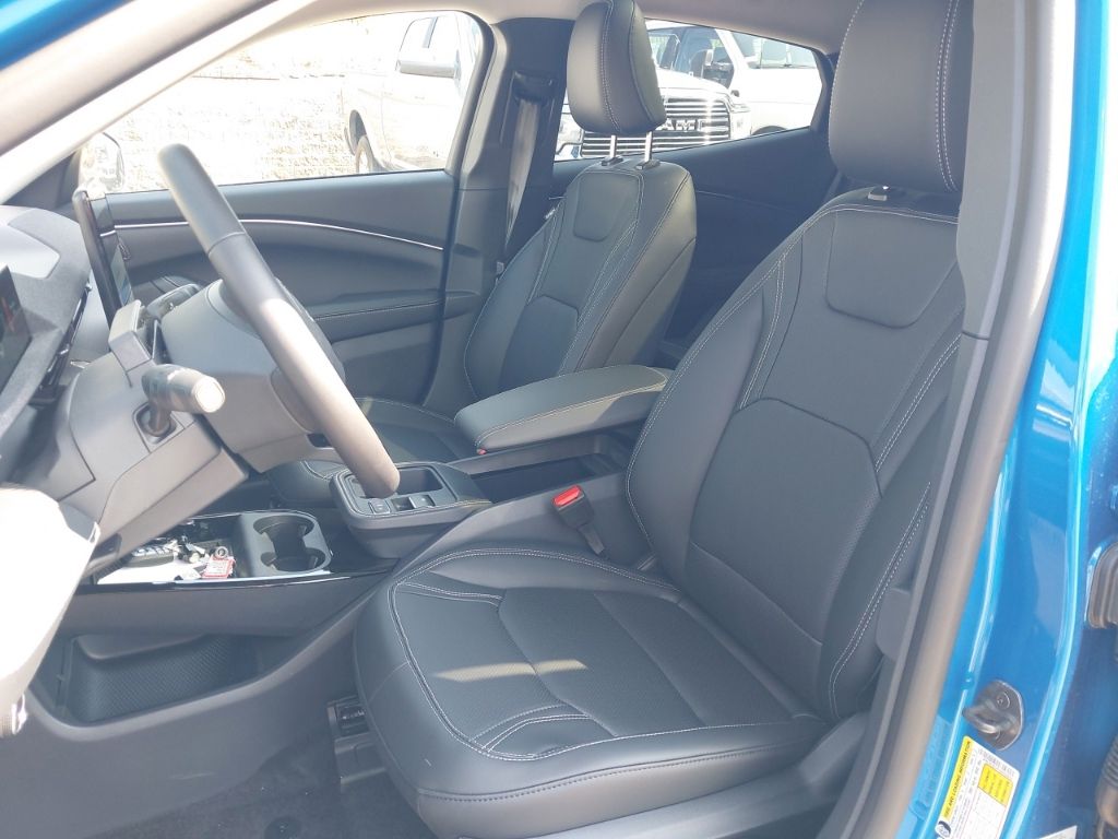 2026 Ford Mustang Mach-E Premium - Photo 22