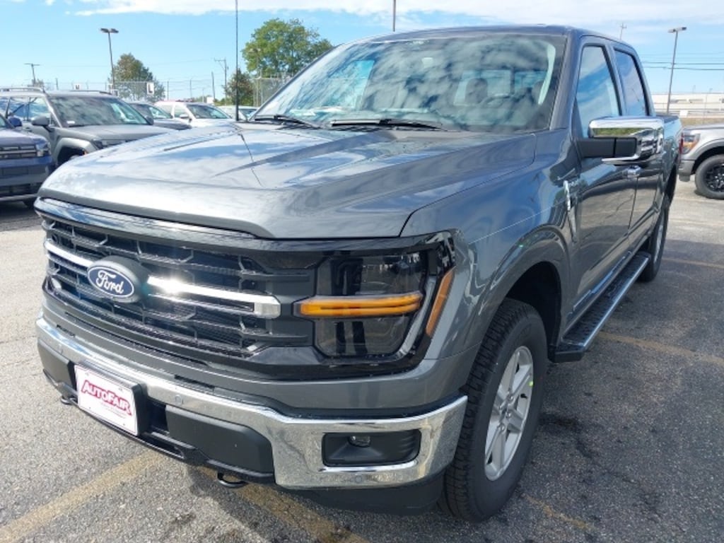 New 2025 Ford F-150 XLT Truck SuperCrew Cab