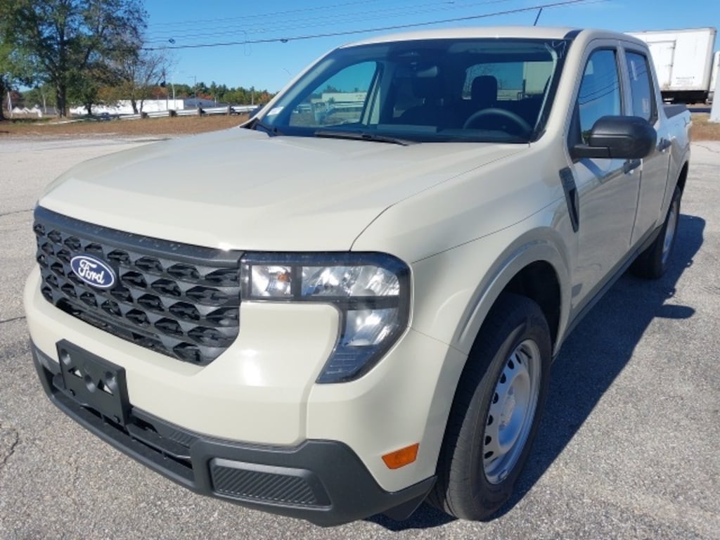 New 2025 Ford Maverick XL Truck SuperCrew
