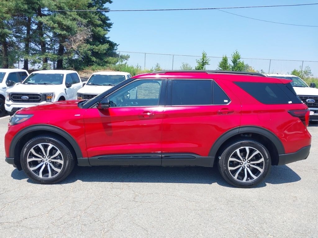 Certified 2025 Ford Explorer ST-Line SUV
