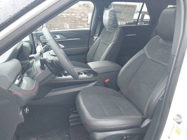 2026 Ford Explorer ST - Photo 25